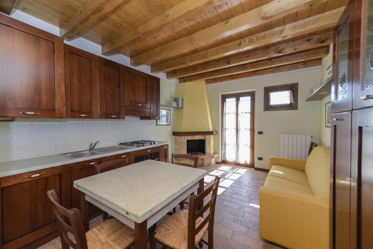 فيلا Residenza Borgo Antico باراتِكو المظهر الخارجي الصورة